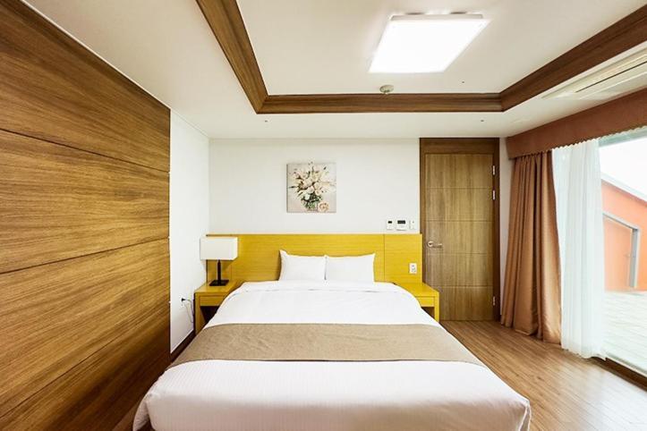 Mohang Haenaru Family Hotel บูอัน ห้อง รูปภาพ
