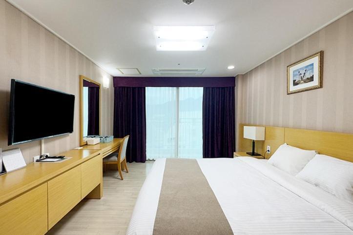 Mohang Haenaru Family Hotel บูอัน ห้อง รูปภาพ